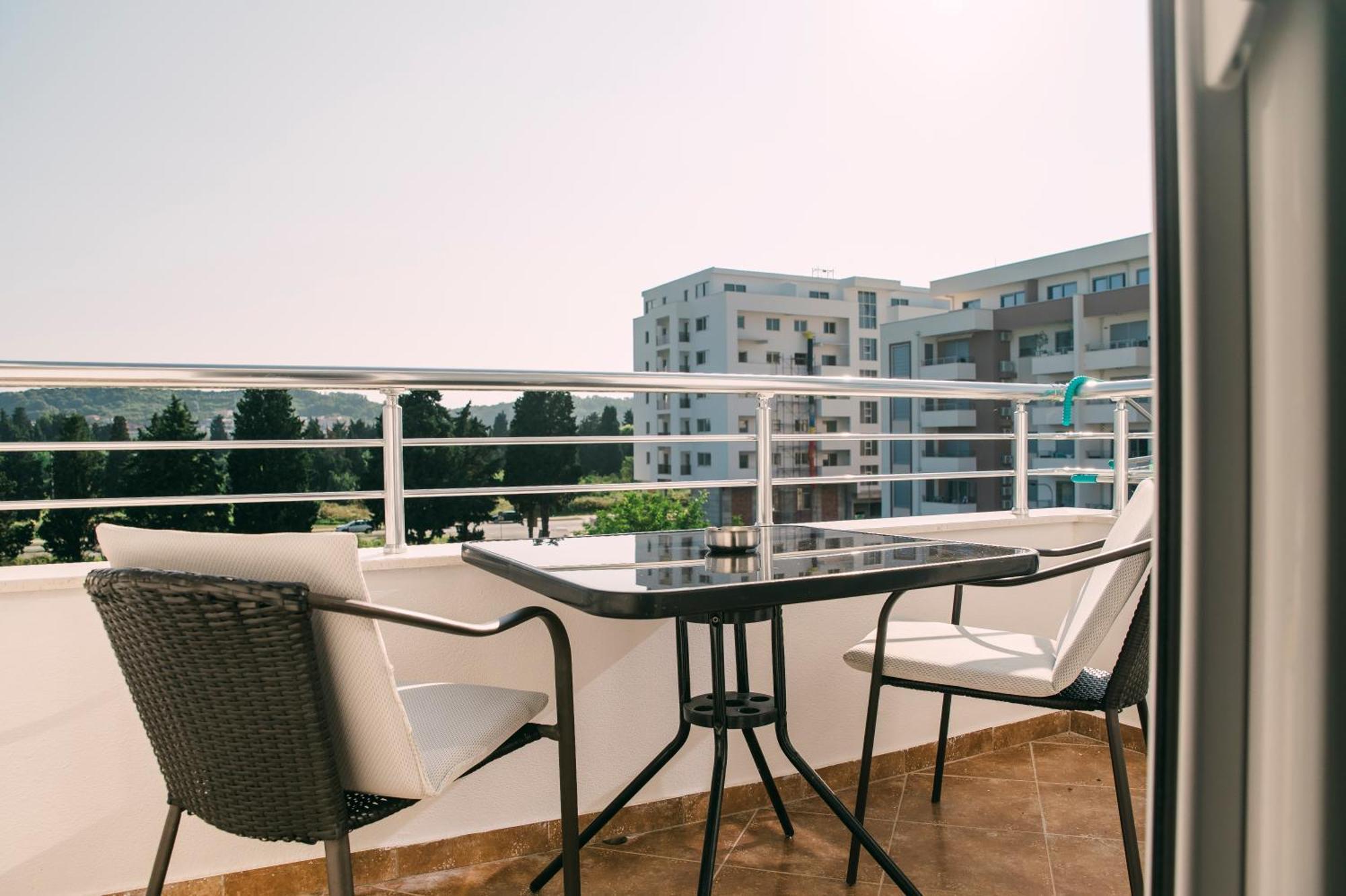 Apartments Casa Mia Улцинь Екстер'єр фото