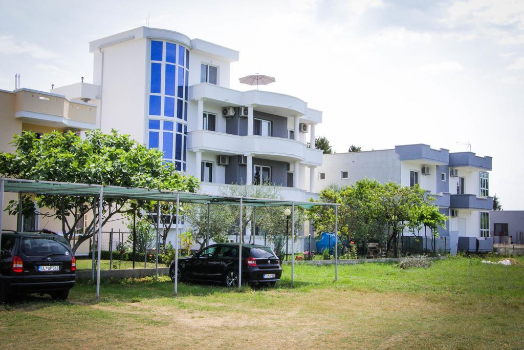 Apartments Casa Mia Улцинь Екстер'єр фото